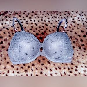 Victoria Secret Sexy Tee Shirt Push Up💕